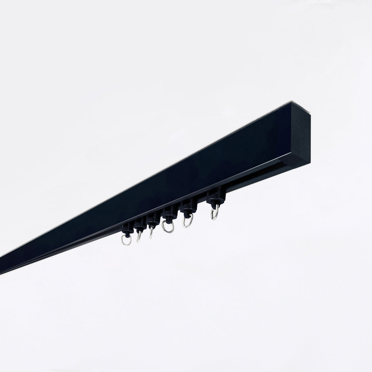 Binario per Tende, Singolo, color Nero Opaco, a Soffitto – Misure Personalizzate, Design Moderno e Funzionale acquistare Binario per Tende, Singolo, color Nero Opaco, a Soffitto – Misure Personalizzate, Design Moderno e Funzionale — Foto