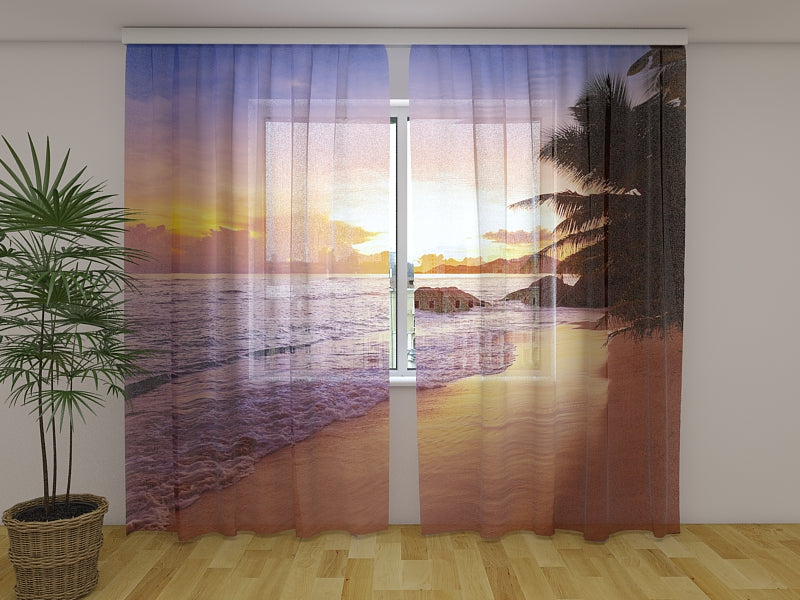 Foto Tende Tramonto sulla Spiaggia alle Seychelles acquistare Foto Tende Tramonto sulla Spiaggia alle Seychelles — Foto