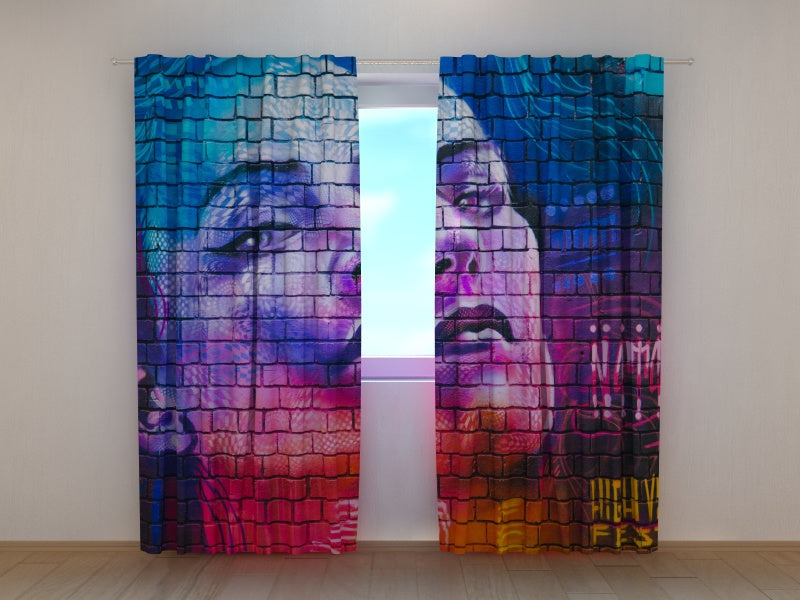 Foto Tende Graffiti nel West Midland, Regno Unito acquistare Foto Tende Graffiti nel West Midland, Regno Unito — Foto