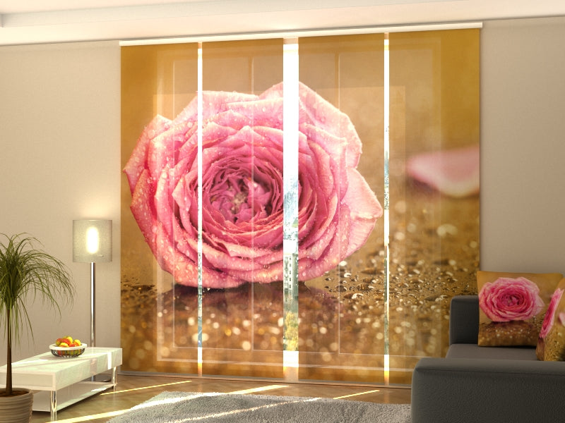 Set di 4 Tende a Pannello Fiore Rosa Rosa su Oro acquistare Set di 4 Tende a Pannello Fiore Rosa Rosa su Oro — Foto