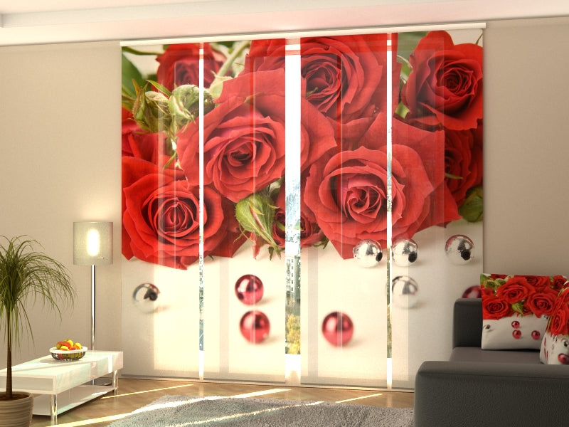 Set di 4 Tende a Pannello Rose e Perline acquistare Set di 4 Tende a Pannello Rose e Perline — Foto