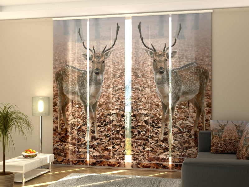 Set di 4 Tende a Pannello Giovani Cervi nella Foresta di Autunno acquistare Set di 4 Tende a Pannello Giovani Cervi nella Foresta di Autunno — Foto