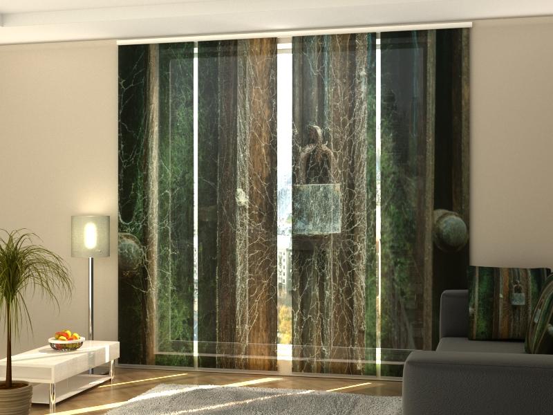 Set di 4 Tende a Pannello Ragnatela su una Vecchia Serratura acquistare Set di 4 Tende a Pannello Ragnatela su una Vecchia Serratura — Foto