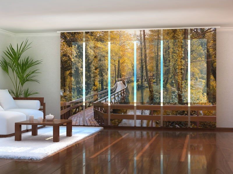 Set di 6 Tende a Pannello Ponte nella Foresta Autunnale acquistare Set di 6 Tende a Pannello Ponte nella Foresta Autunnale — Foto