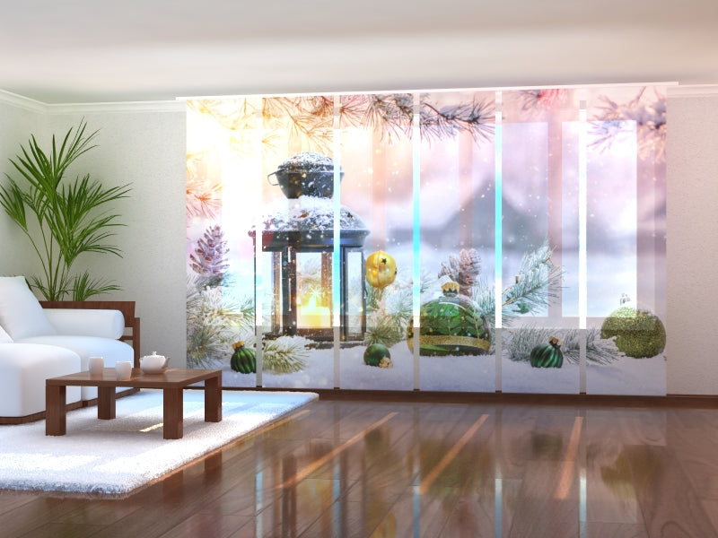 Set di 6 Tende a Pannello Lanterna di Natale con Rami di Abete sulla Neve acquistare Set di 6 Tende a Pannello Lanterna di Natale con Rami di Abete sulla Neve — Foto