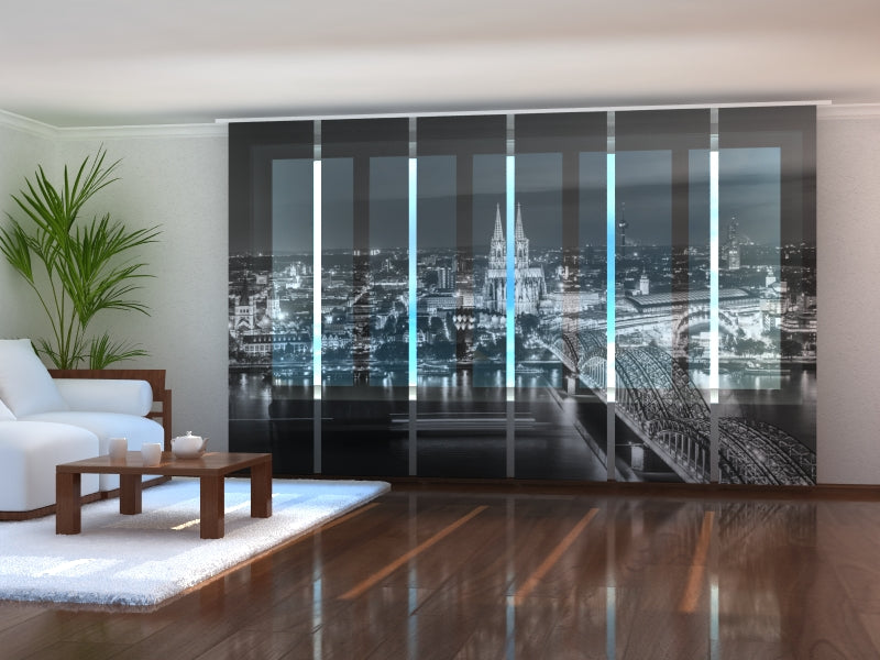 Set di 6 Tende a Pannello Skyline di Colonia acquistare Set di 6 Tende a Pannello Skyline di Colonia — Foto