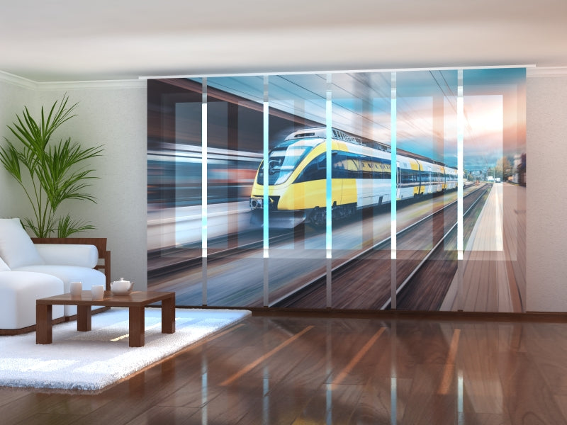 Set di 6 Tende a Pannello Treno Giallo ad Alta Velocità acquistare Set di 6 Tende a Pannello Treno Giallo ad Alta Velocità — Foto