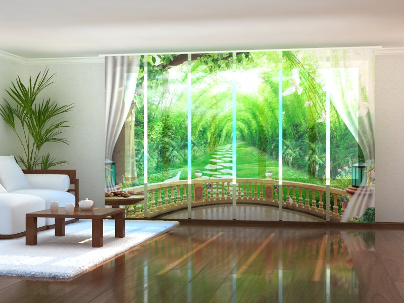 Set di 6 Tende a Pannello Magnifica Terrazza e Colombe Bianche acquistare Set di 6 Tende a Pannello Magnifica Terrazza e Colombe Bianche — Foto