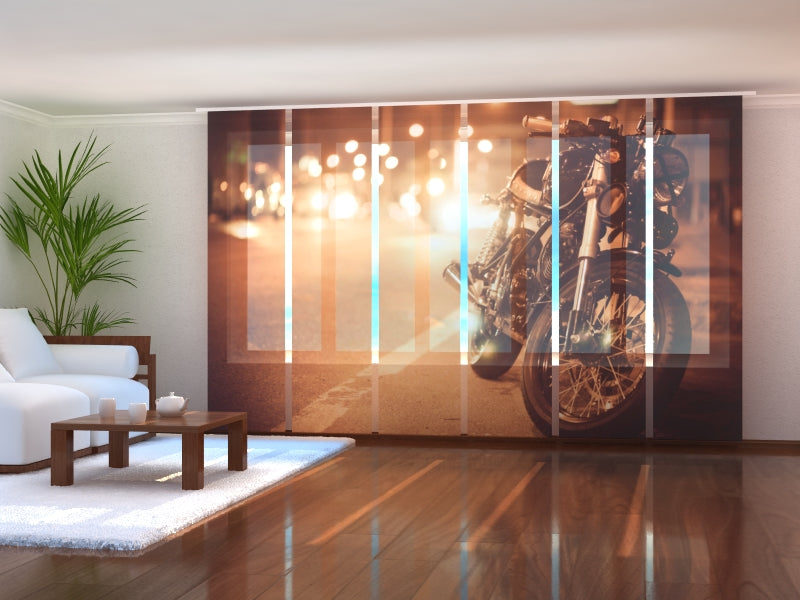 Set di 6 Tende a Pannello Moto sulla Strada Notturna acquistare Set di 6 Tende a Pannello Moto sulla Strada Notturna — Foto