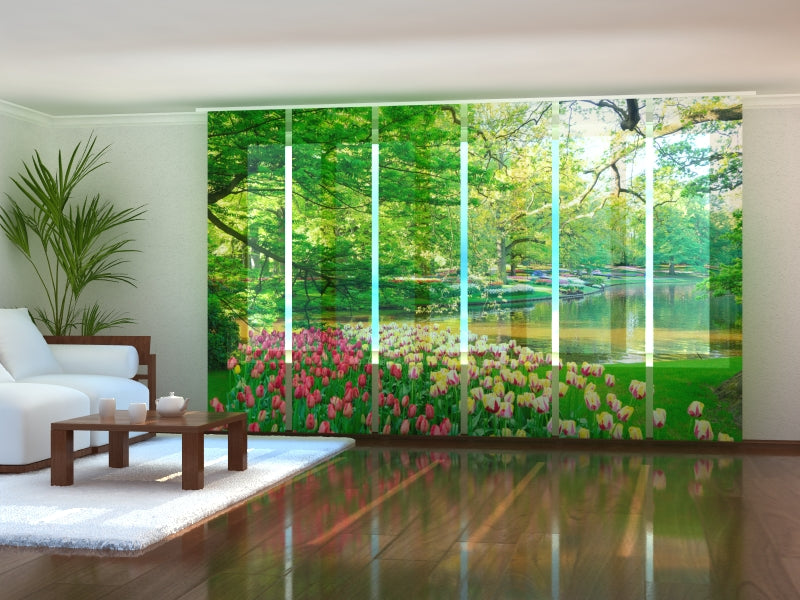 Set di 6 Tende a Pannello Primavera in Parco Olandese acquistare Set di 6 Tende a Pannello Primavera in Parco Olandese — Foto