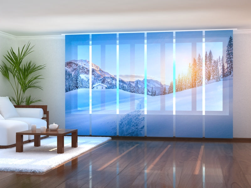 Set di 6 Tende a Pannello Paesaggio Meraviglioso Invernale Alpino acquistare Set di 6 Tende a Pannello Paesaggio Meraviglioso Invernale Alpino — Foto