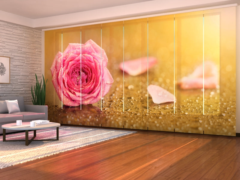 Set di 8 Tende a Pannello Fiore Rosa Rosa su Oro acquistare Set di 8 Tende a Pannello Fiore Rosa Rosa su Oro — Foto