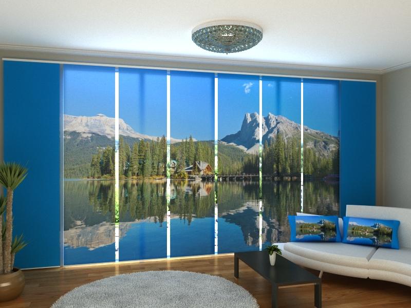 Set di 8 Tende a Pannello Casa in Montagna acquistare Set di 8 Tende a Pannello Casa in Montagna — Foto