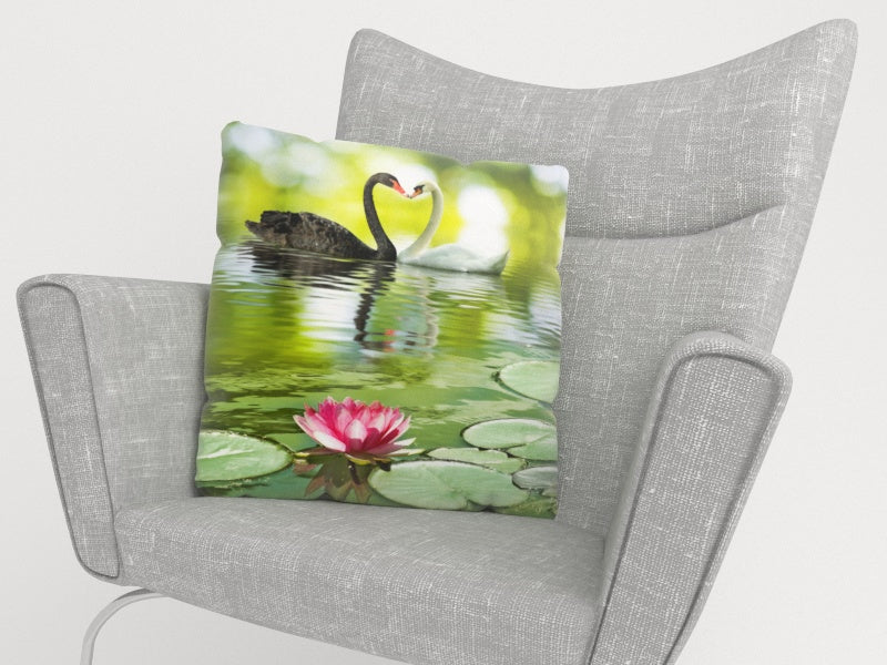 Federe per Cuscini Cigni in Bianco e Nero acquistare Federe per Cuscini Cigni in Bianco e Nero — Foto