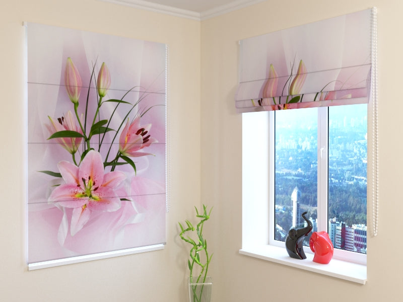 Tende a Pacchetto Principessa Gigli acquistare Tende a Pacchetto Principessa Gigli — Foto