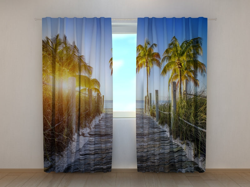 Foto Tende Sentiero di Legno alla Spiaggia al Tramonto acquistare Foto Tende Sentiero di Legno alla Spiaggia al Tramonto — Foto