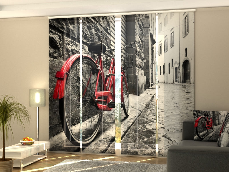 Set di 4 Tende a Pannello Bici Rossa in Città in Bianco e Nero — Foto