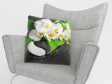 Federe per Cuscini Orchidee con Pietre e Yin Yang — Foto