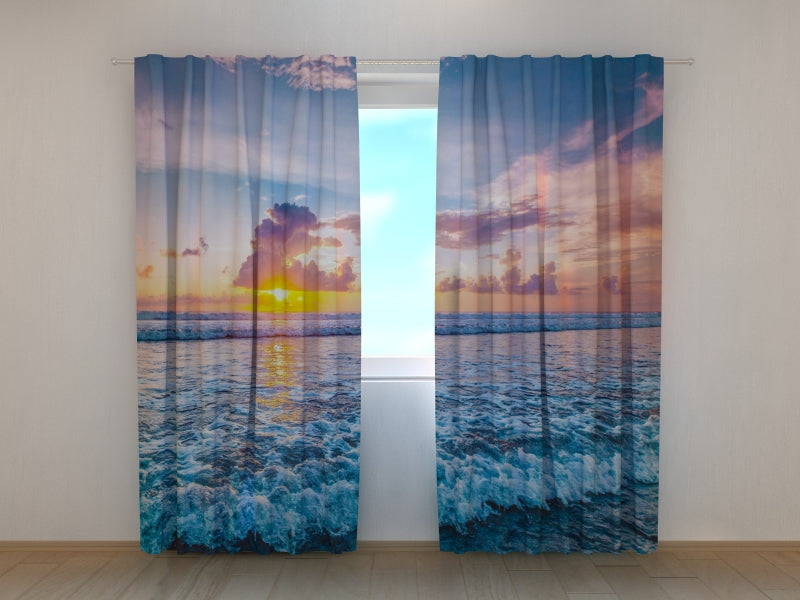 Foto Tende Tramonto sulle Onde dell'Oceano — Foto